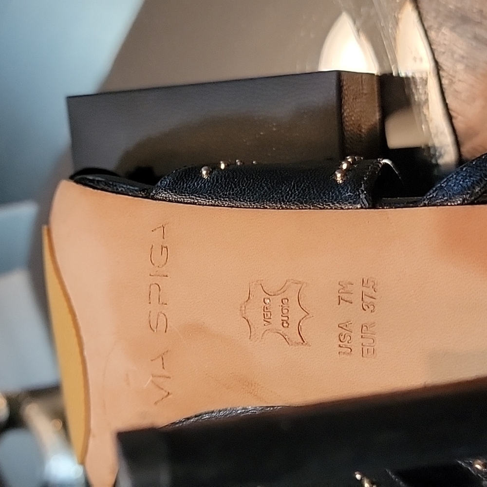 VIA Spiga ,black leather ,caged with gold studs , 37.5 . - Picture 7 of 11